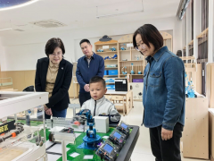 鞭策学校办理实现